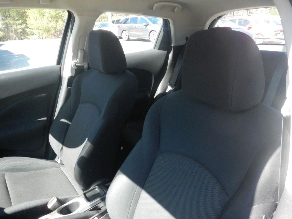 Nissan Juke SV AWD 2011