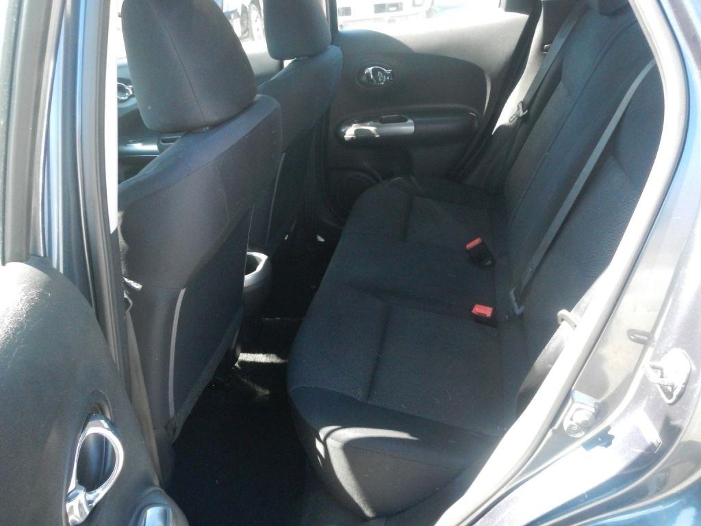 Nissan Juke SV AWD 2011