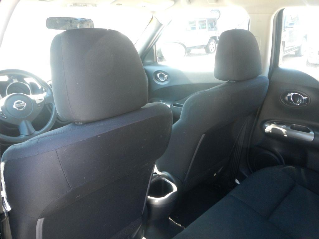 Nissan Juke SV AWD 2011