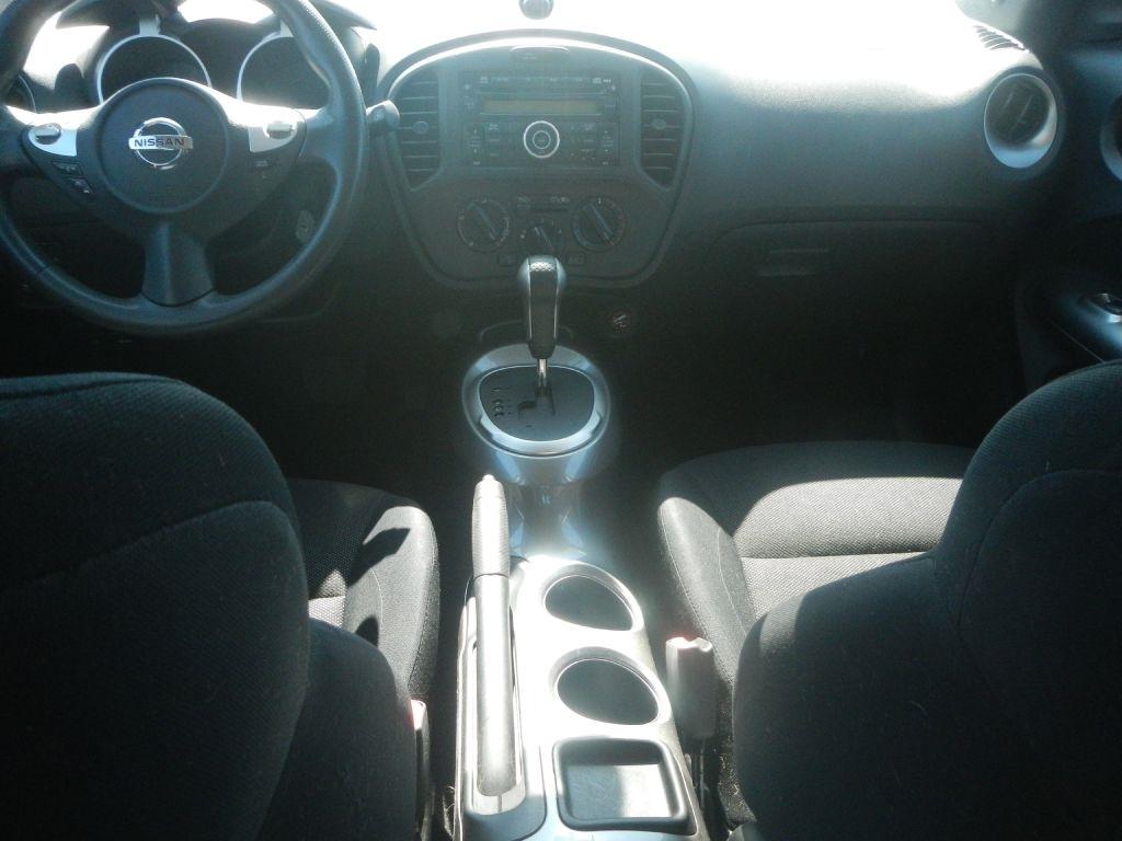 Nissan Juke SV AWD 2011