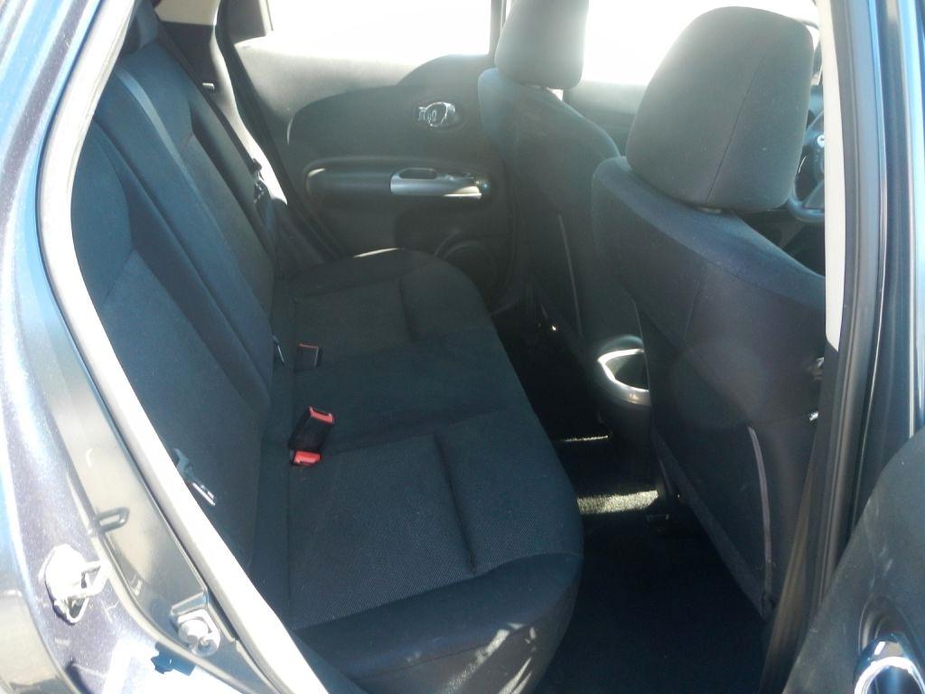 Nissan Juke SV AWD 2011