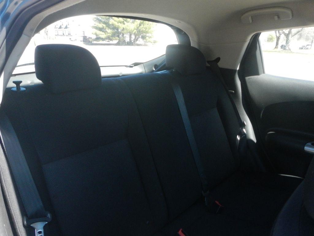 Nissan Juke SV AWD 2011