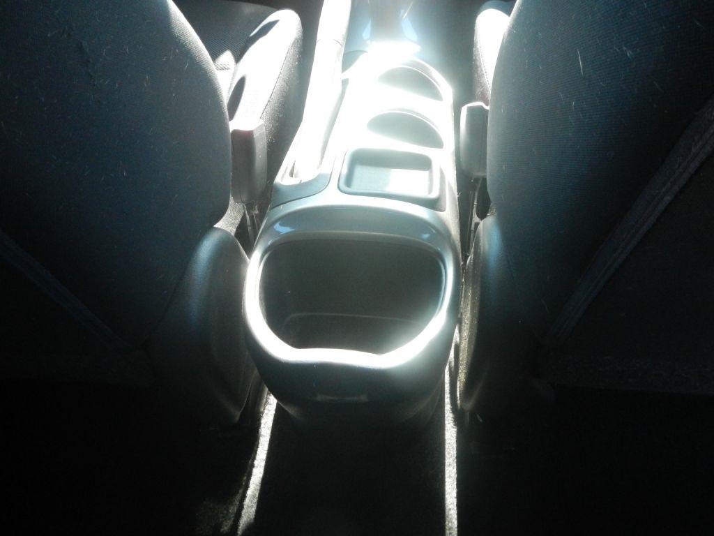 Nissan Juke SV AWD 2011