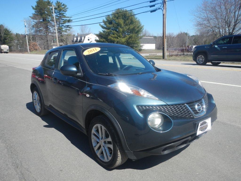 Nissan Juke SV AWD 2011