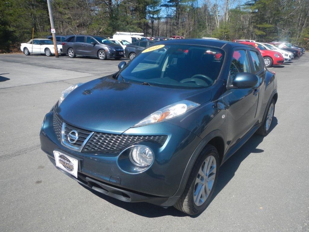 Nissan Juke SV AWD 2011