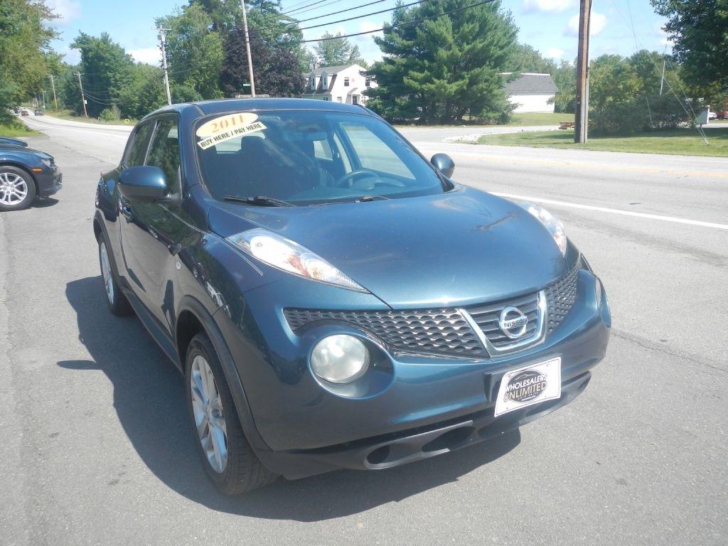 Nissan Juke SV AWD 2011