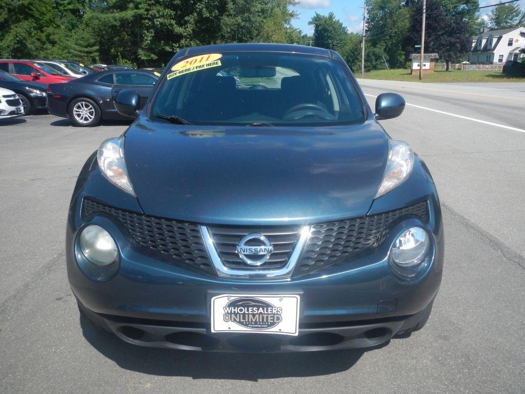 Nissan Juke SV AWD 2011