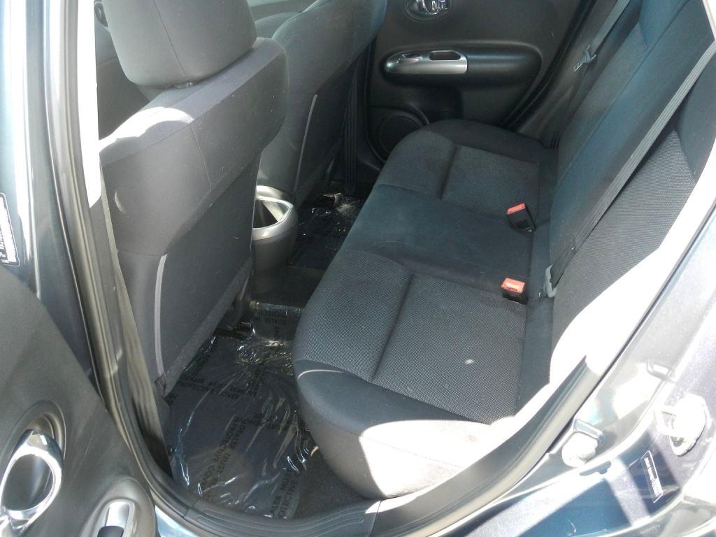 Nissan Juke SV AWD 2011