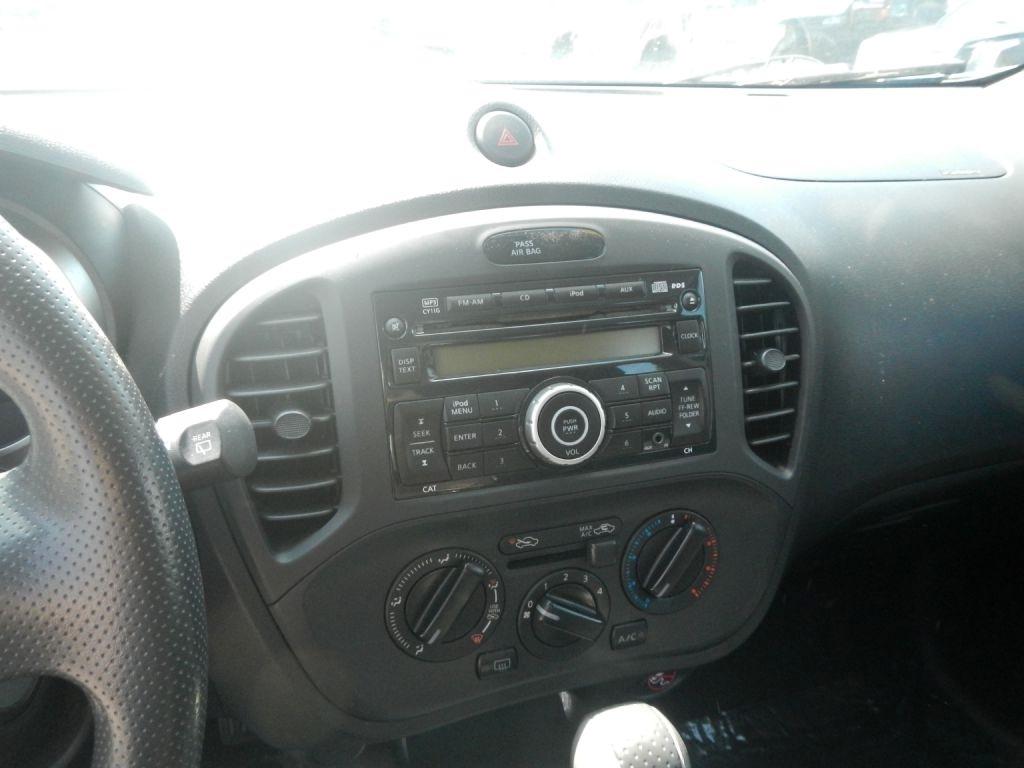 Nissan Juke SV AWD 2011