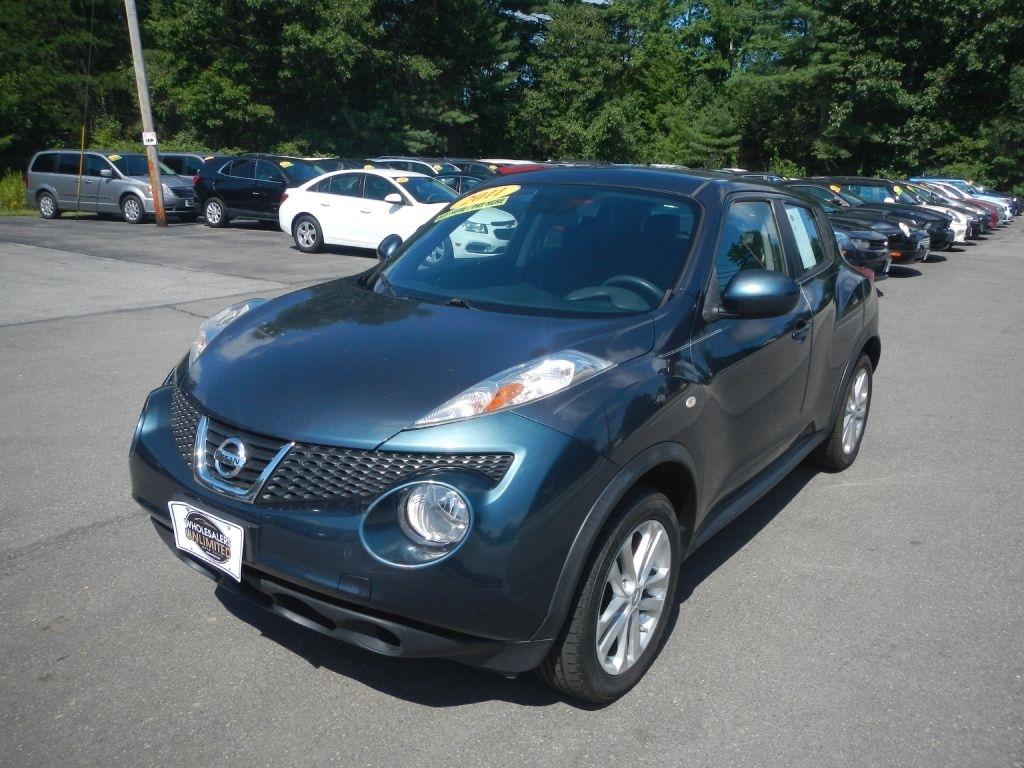 Nissan Juke SV AWD 2011