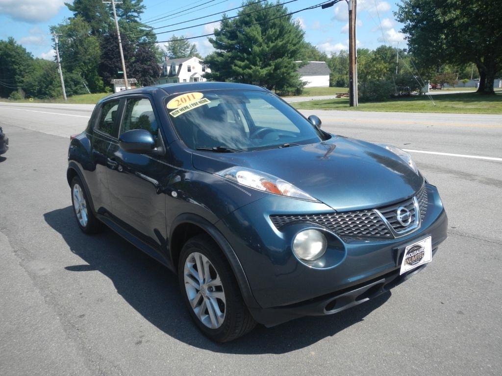 Nissan Juke SV AWD 2011
