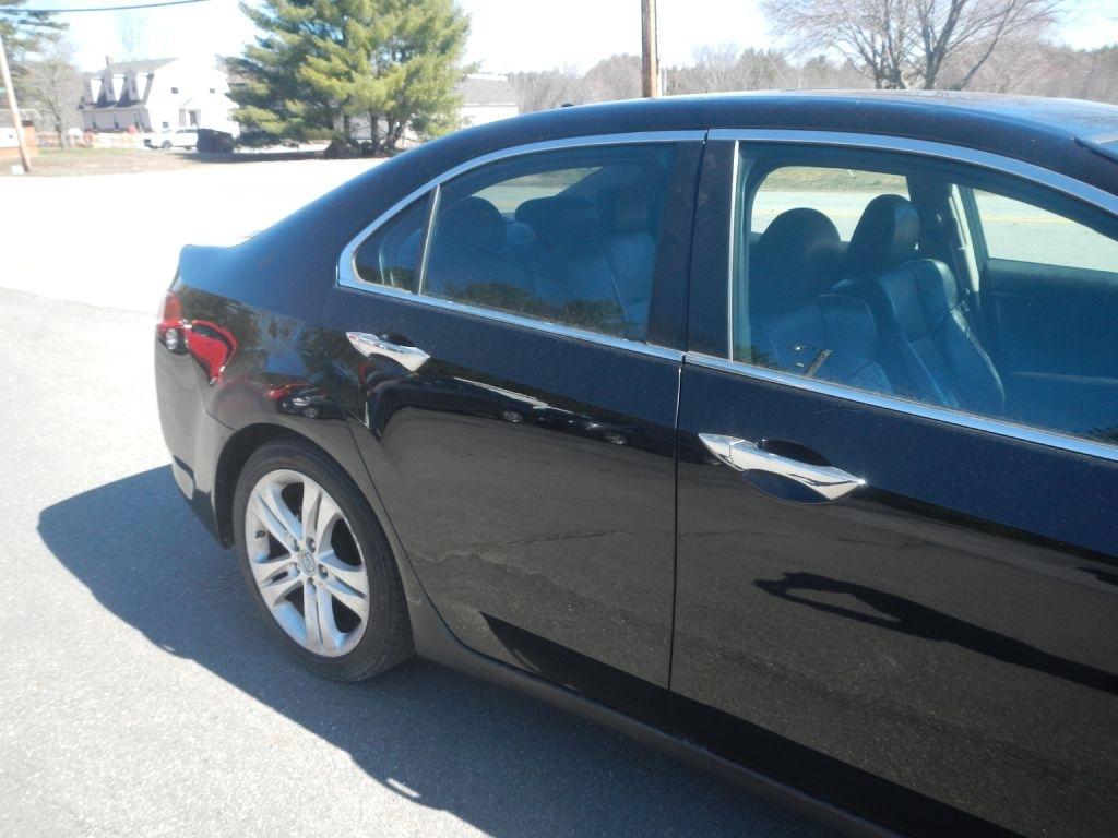 Acura TSX V6 5-Speed AT 2010