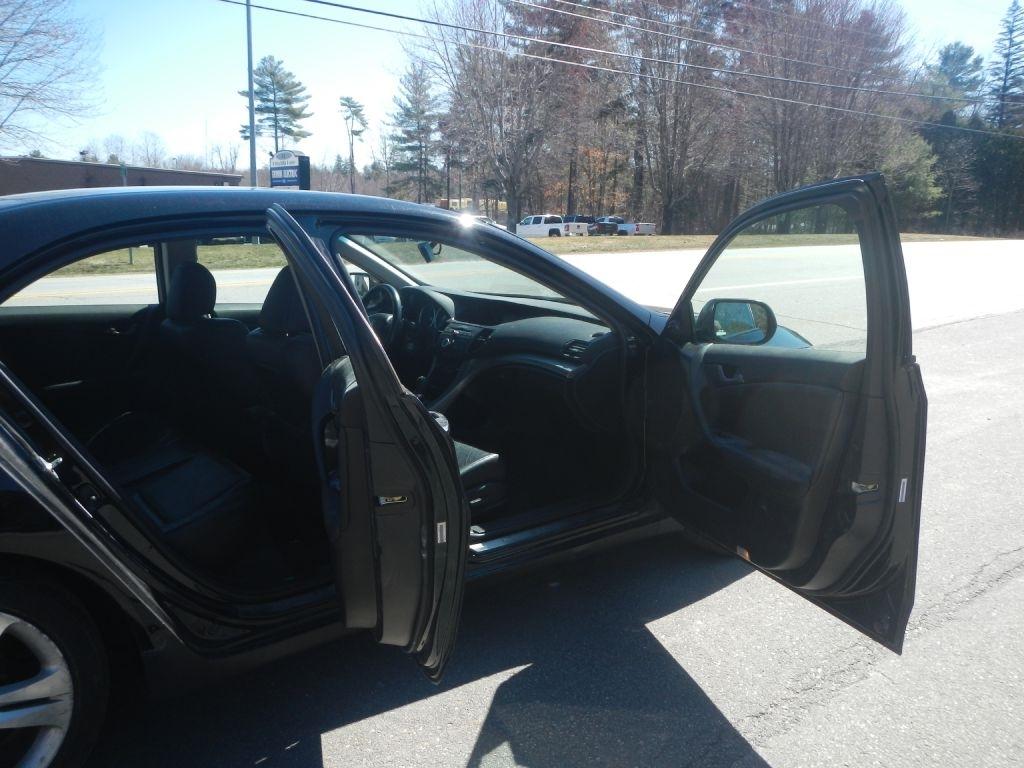 Acura TSX V6 5-Speed AT 2010