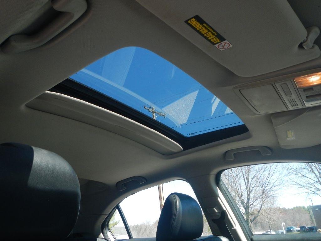 Acura TSX V6 5-Speed AT 2010