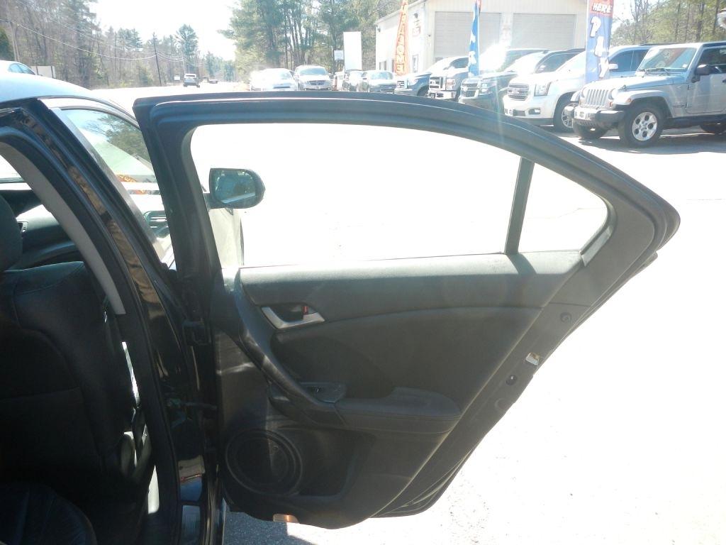 Acura TSX V6 5-Speed AT 2010