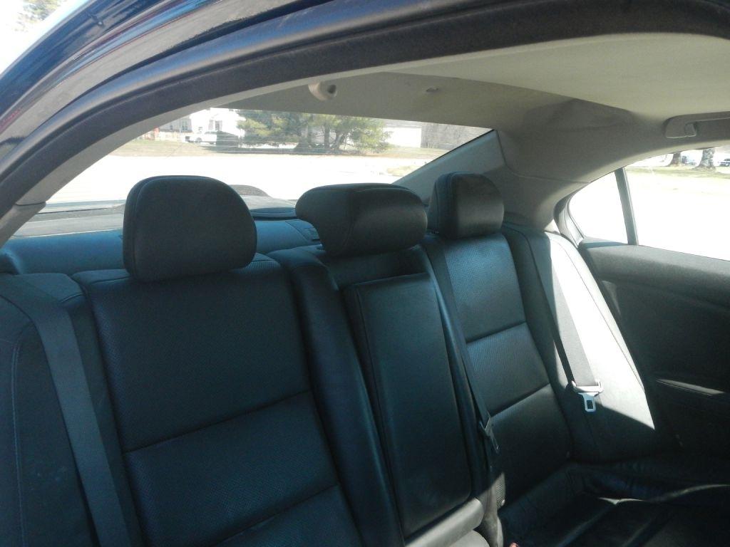 Acura TSX V6 5-Speed AT 2010