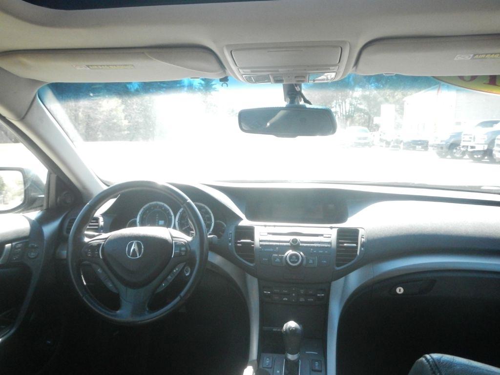 Acura TSX V6 5-Speed AT 2010