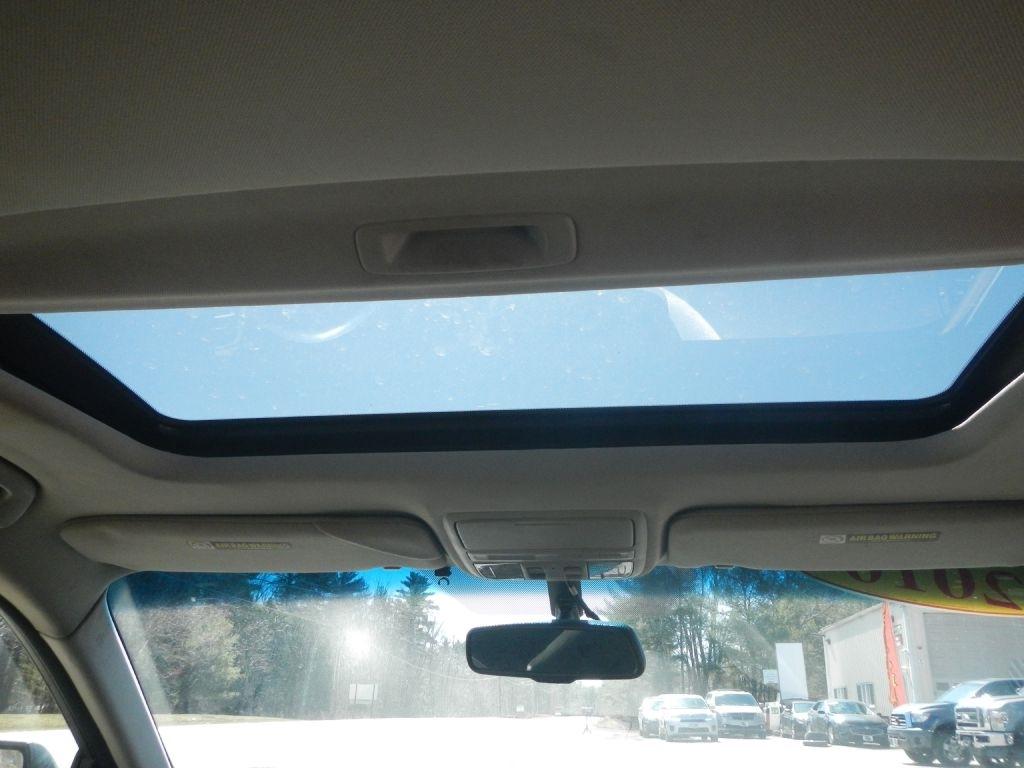 Acura TSX V6 5-Speed AT 2010