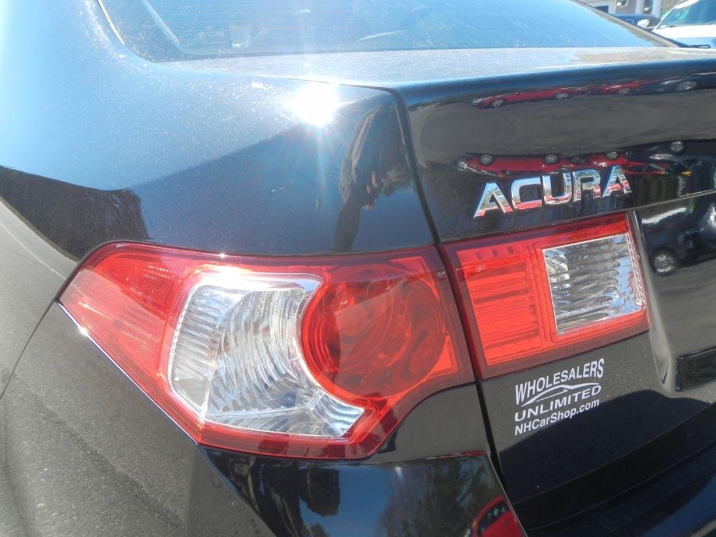 Acura TSX V6 5-Speed AT 2010