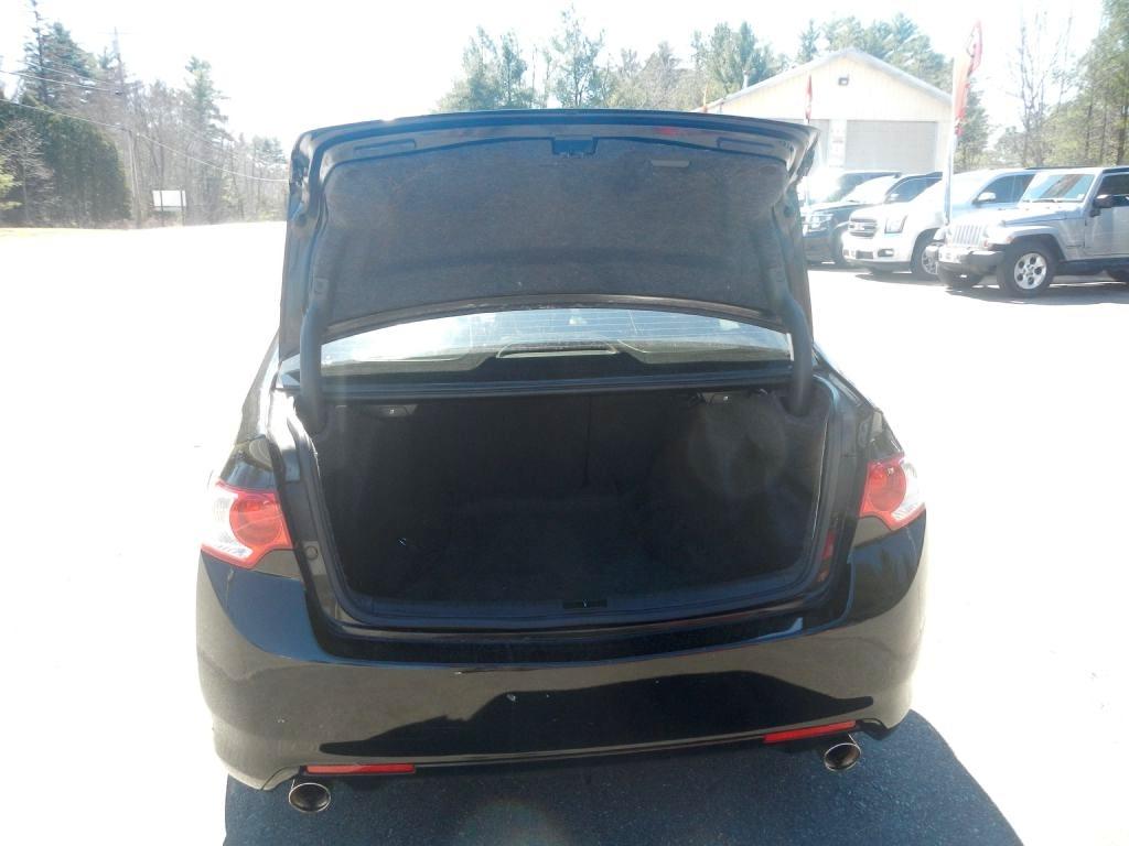 Acura TSX V6 5-Speed AT 2010