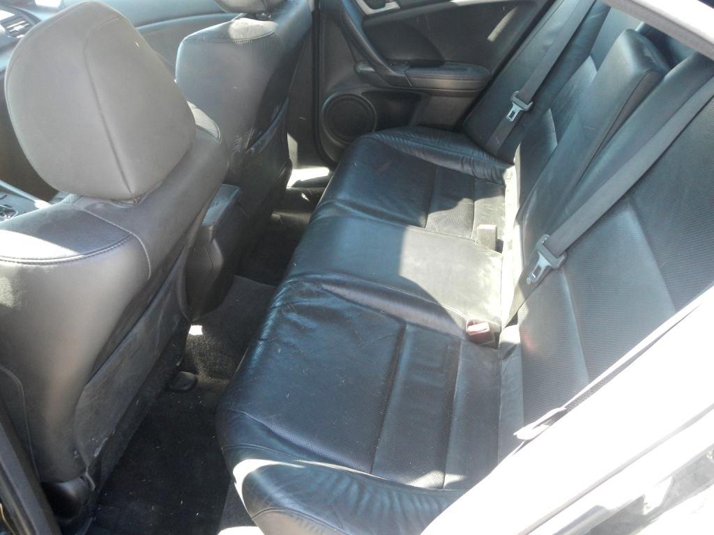 Acura TSX V6 5-Speed AT 2010