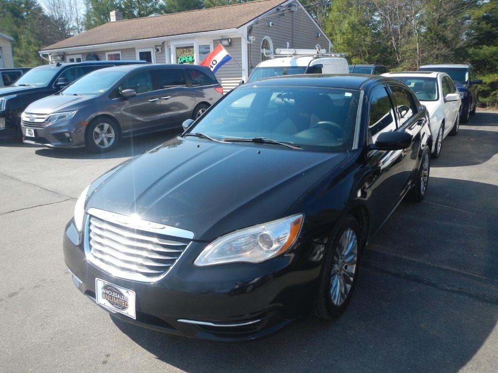2012 Chrysler 200 LX