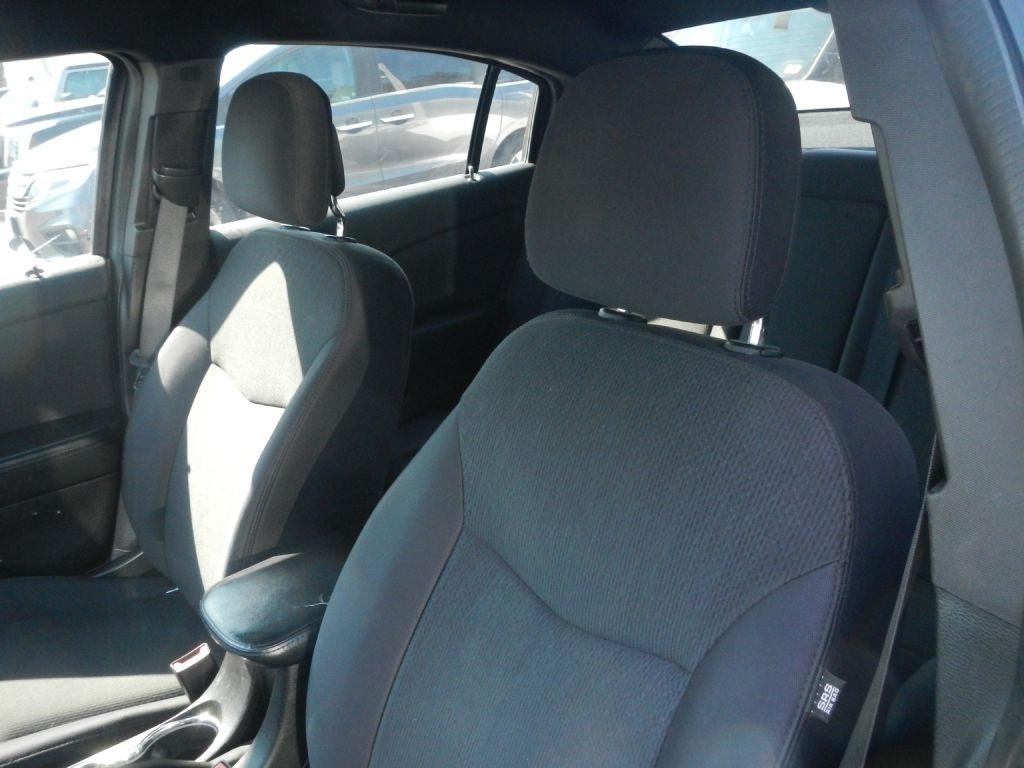 Chrysler 200 LX 2012