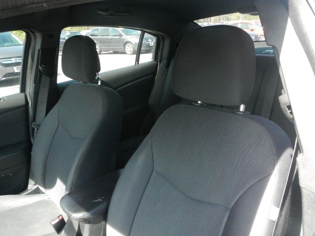 Chrysler 200 LX 2012