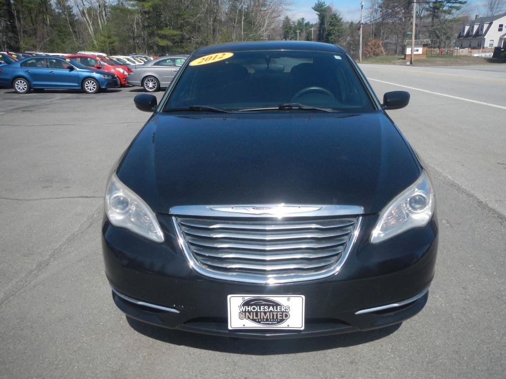Chrysler 200 LX 2012