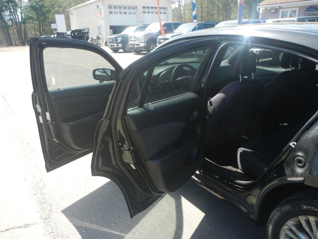 Chrysler 200 LX 2012