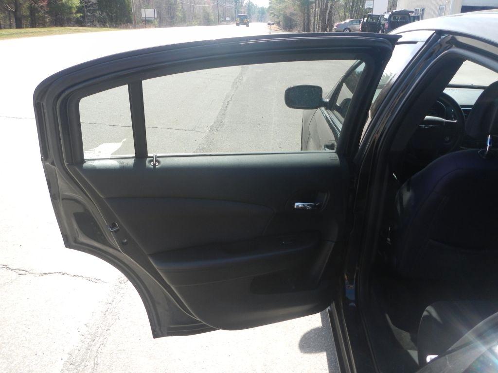 Chrysler 200 LX 2012