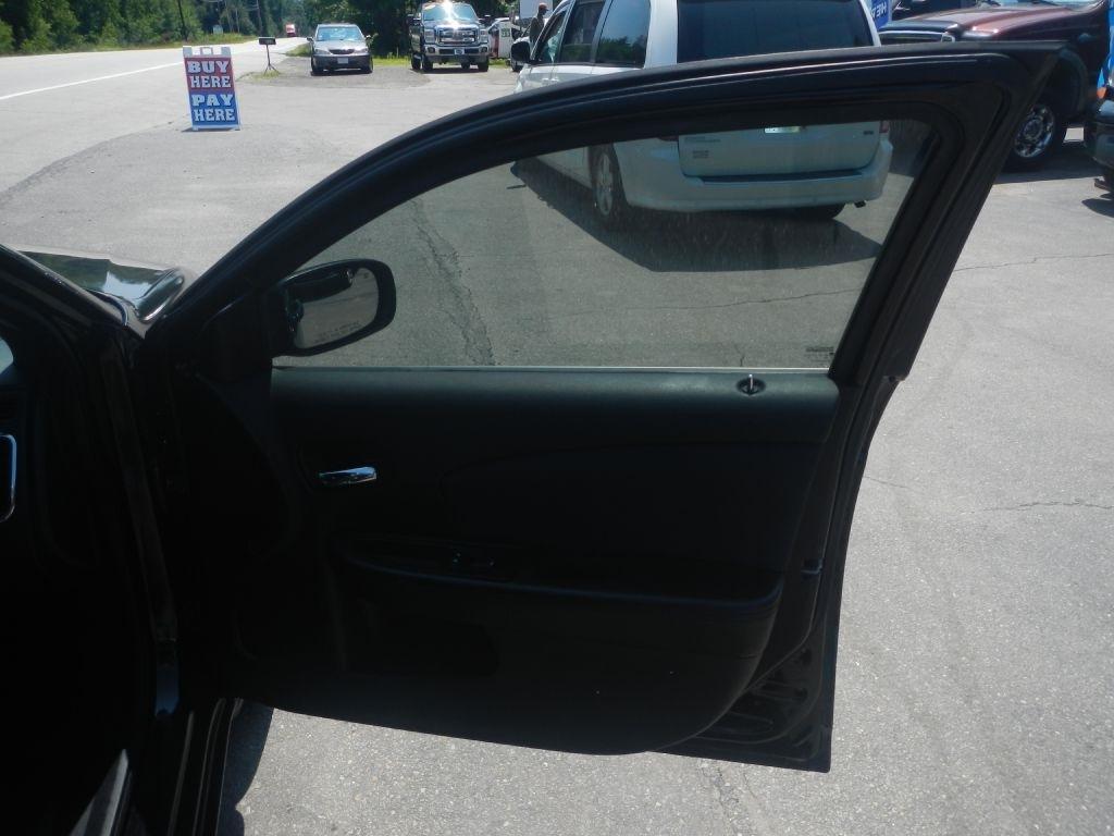 Chrysler 200 LX 2012