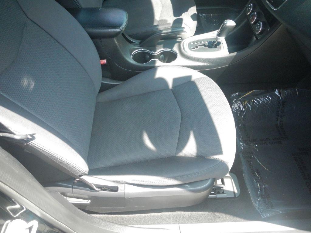Chrysler 200 LX 2012