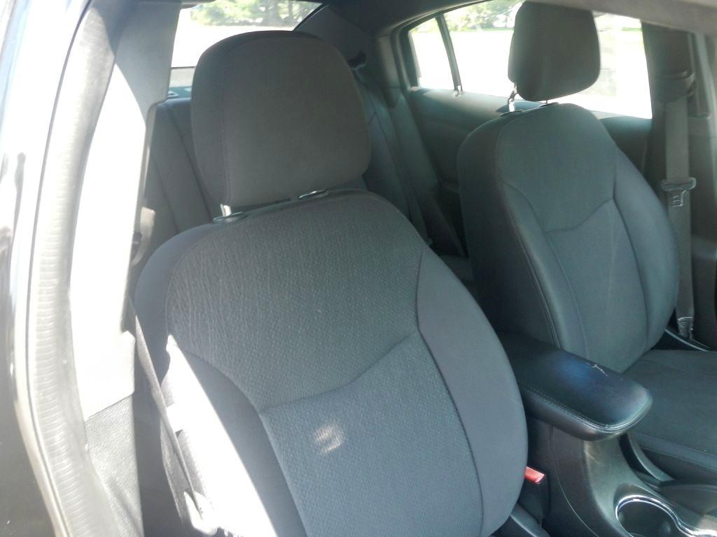 Chrysler 200 LX 2012
