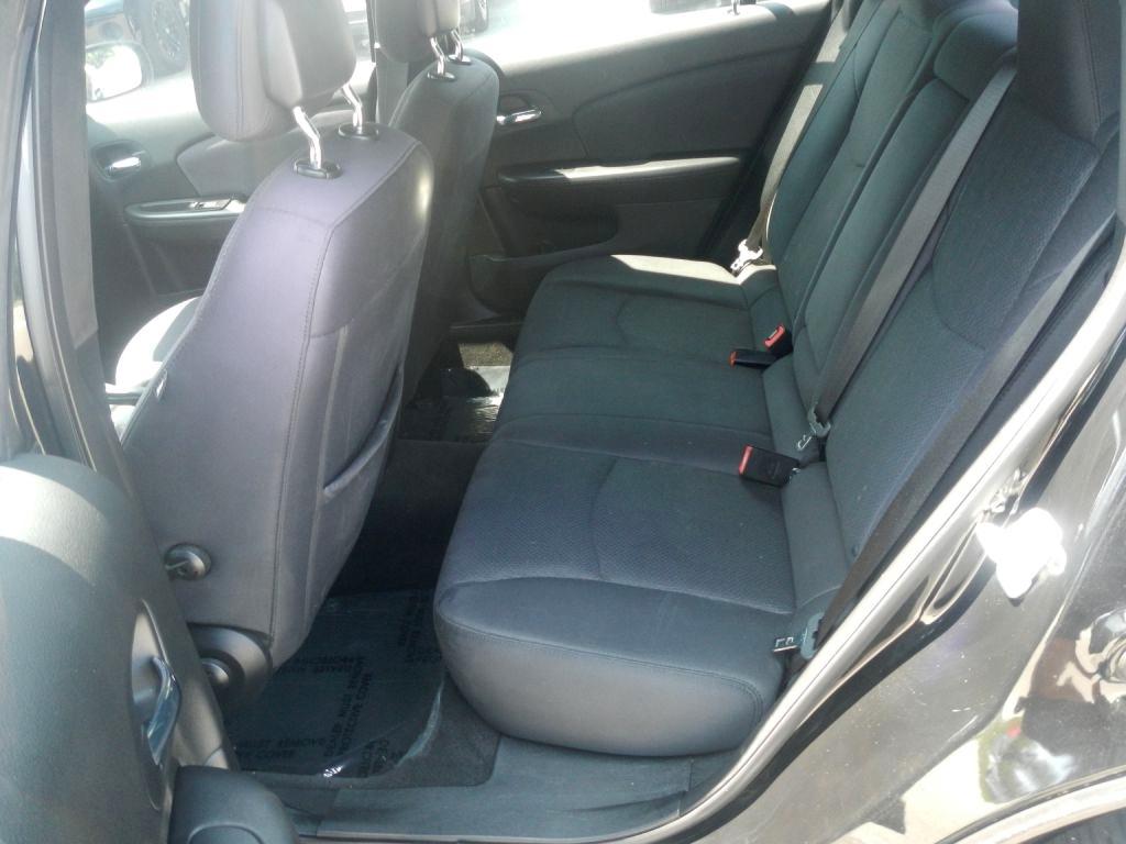 Chrysler 200 LX 2012