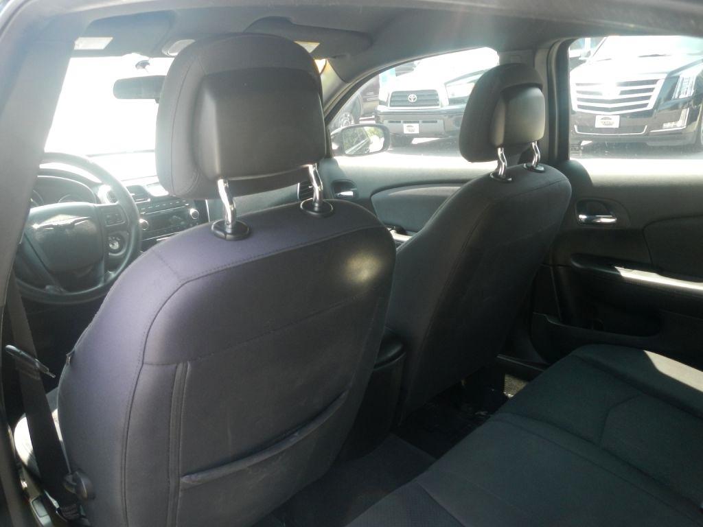 Chrysler 200 LX 2012