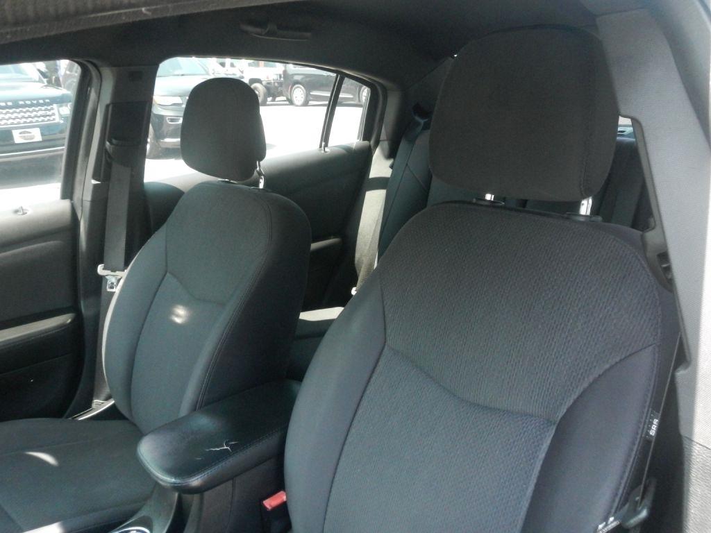 Chrysler 200 LX 2012