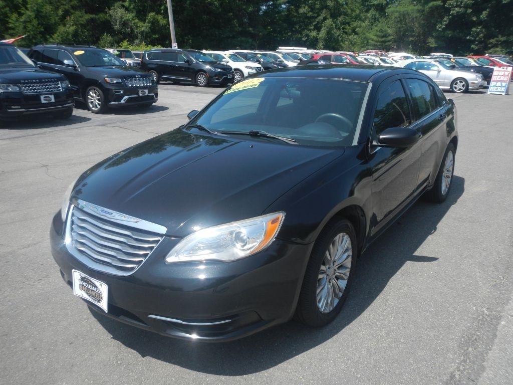Chrysler 200 LX 2012