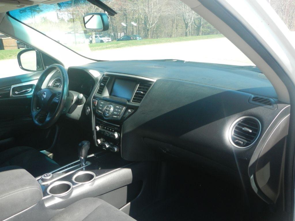 Nissan Pathfinder S 4WD 2016