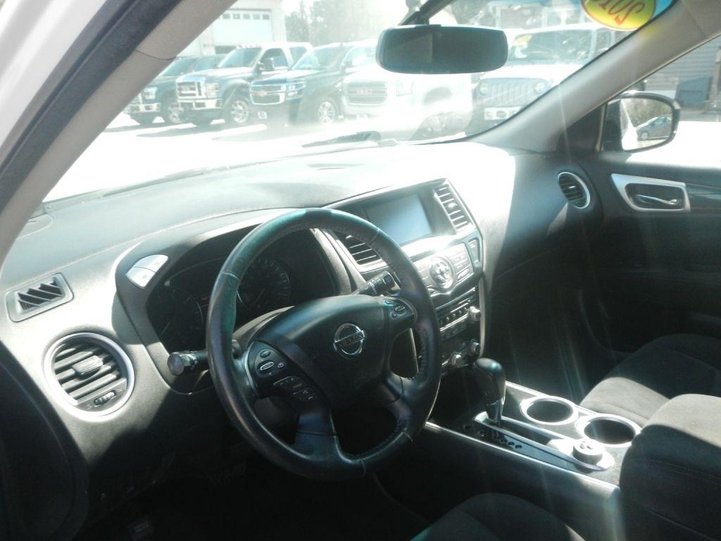 Nissan Pathfinder S 4WD 2016