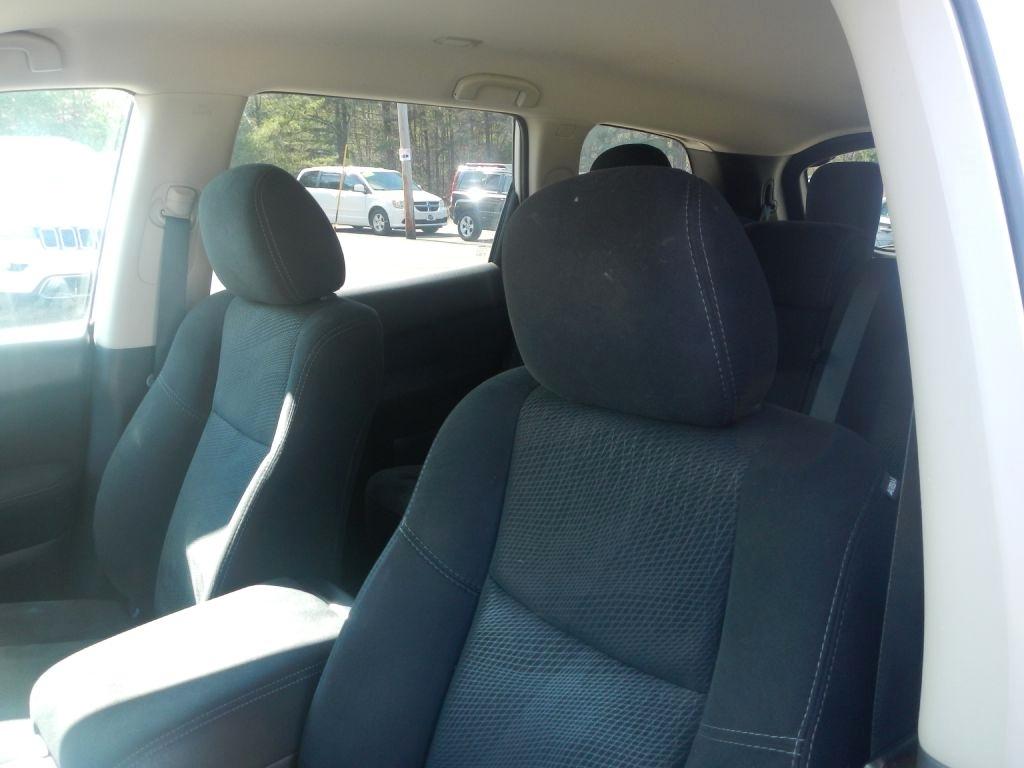 Nissan Pathfinder S 4WD 2016