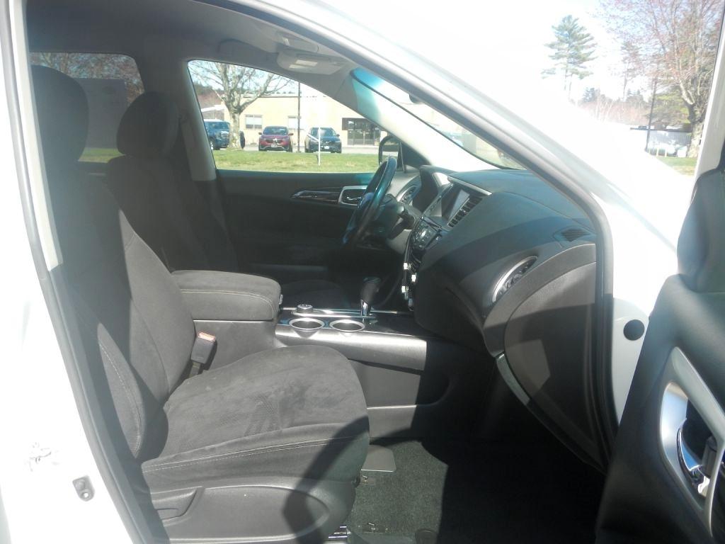 Nissan Pathfinder S 4WD 2016