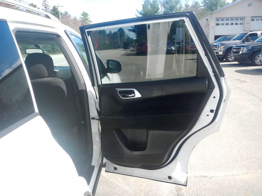 Nissan Pathfinder S 4WD 2016