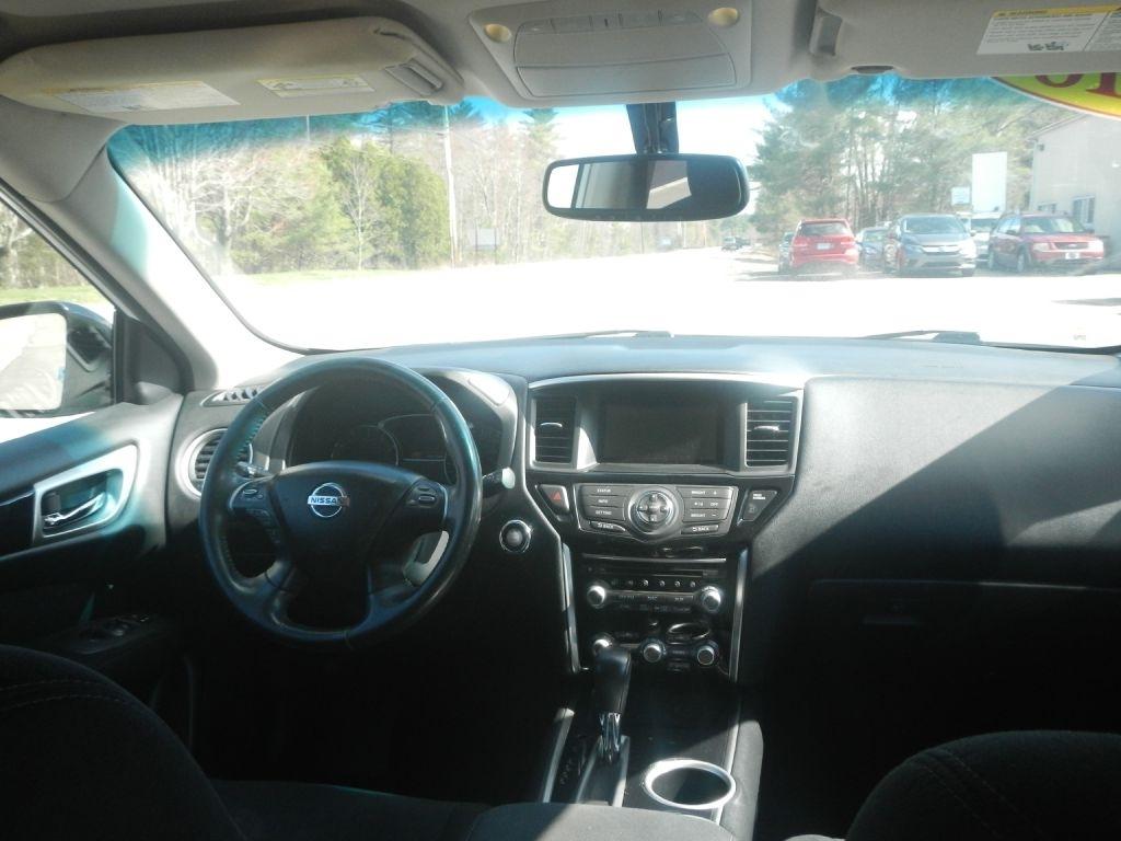 Nissan Pathfinder S 4WD 2016