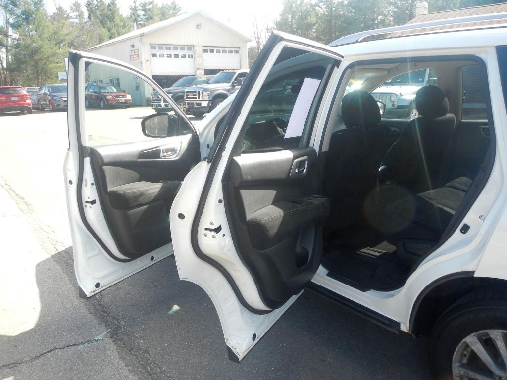 Nissan Pathfinder S 4WD 2016