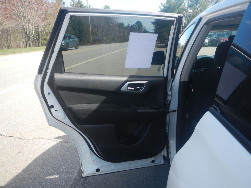 Nissan Pathfinder S 4WD 2016