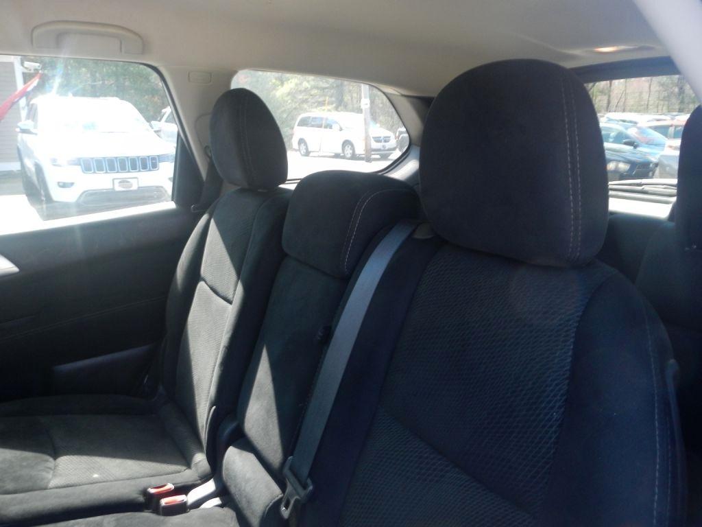 Nissan Pathfinder S 4WD 2016