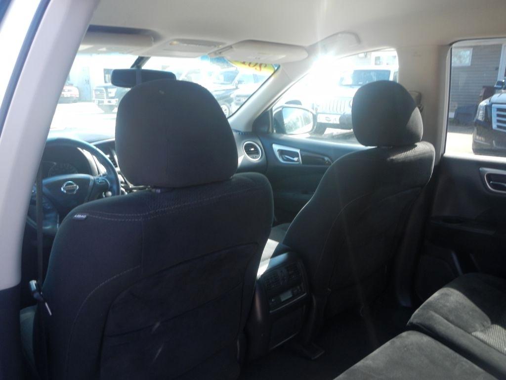 Nissan Pathfinder S 4WD 2016