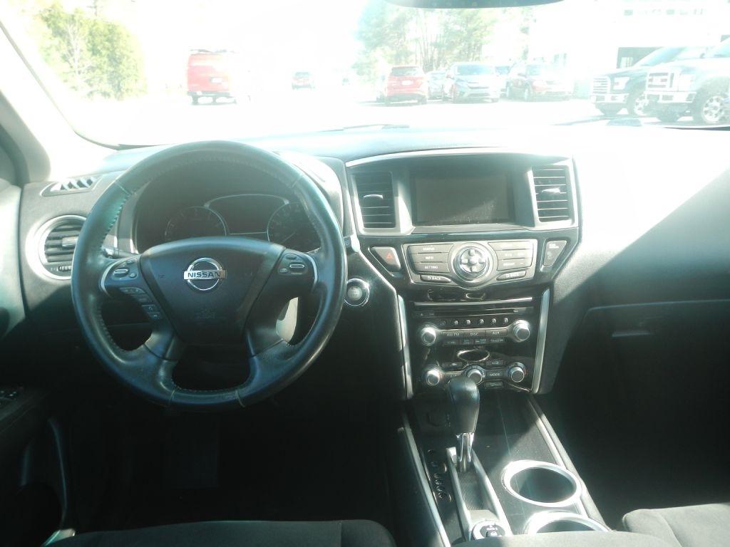 Nissan Pathfinder S 4WD 2016