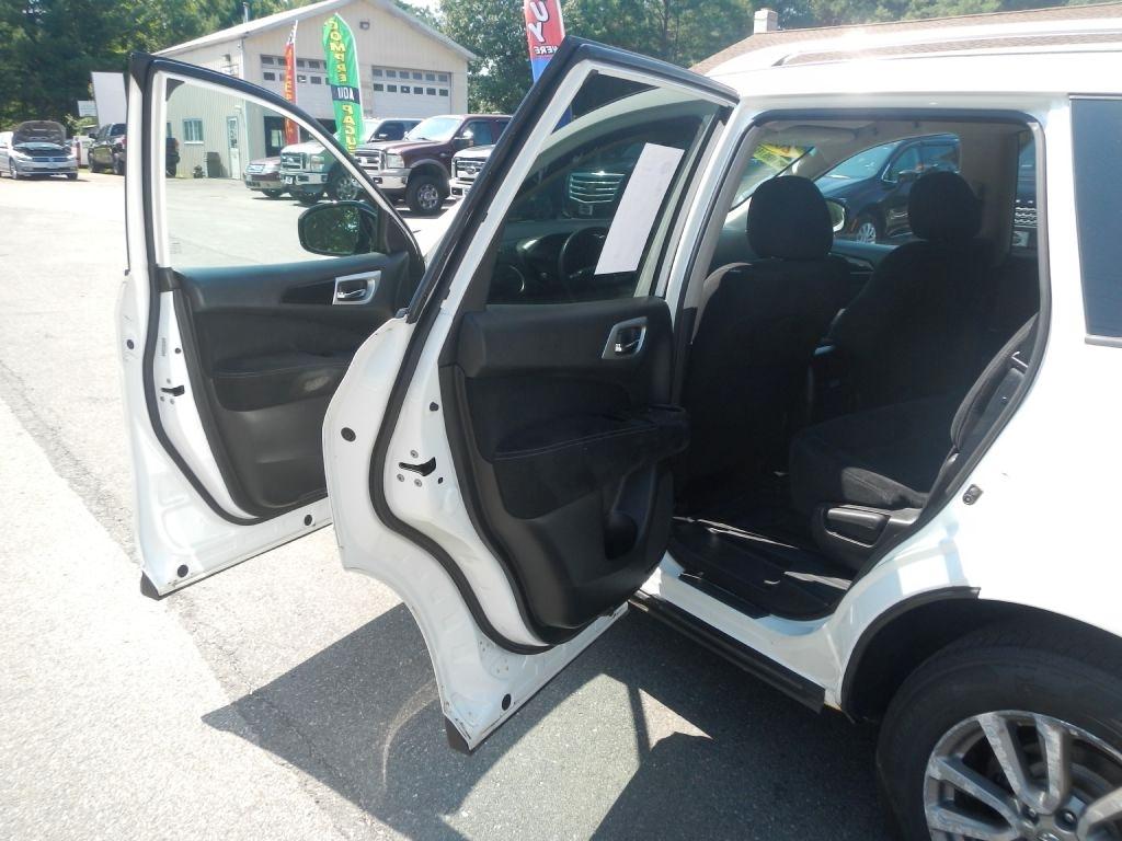 Nissan Pathfinder S 4WD 2016